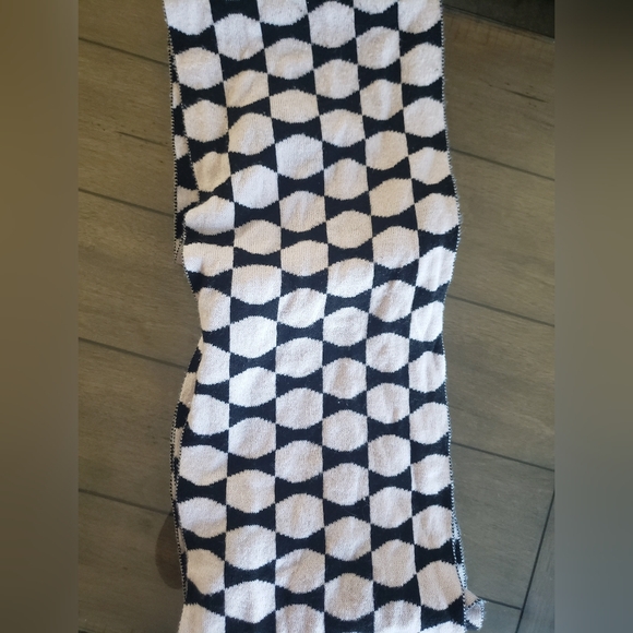 Kate Spade reversible scarf - Picture 4 of 11